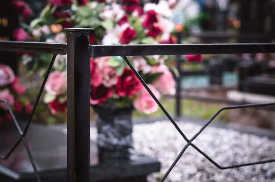 Цены на металлические ограды