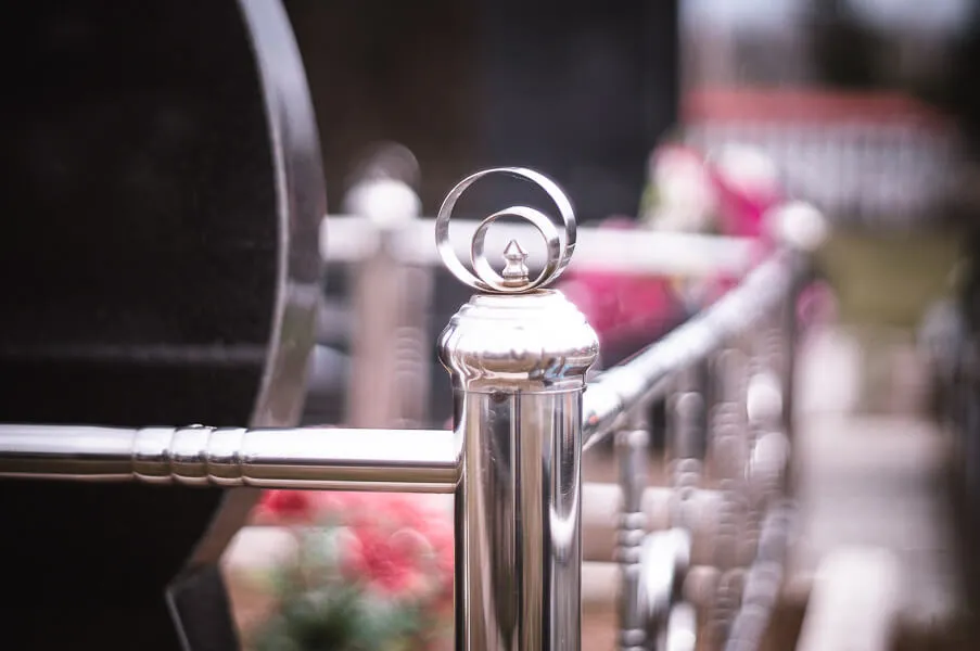 Цены на ограды из нержавейки