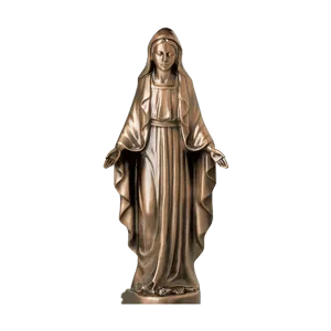 Бронзовая статуя